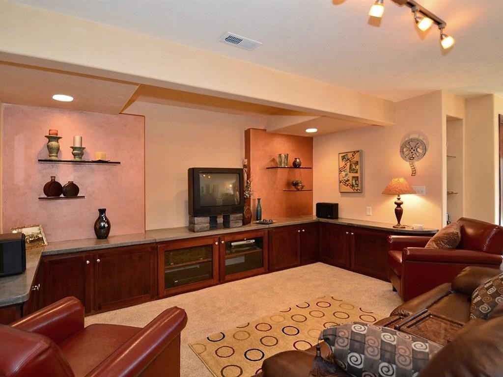 117 S Wright Ct - Photo 10