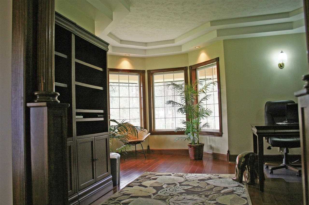 9011 N Oakland Rd - Photo 5