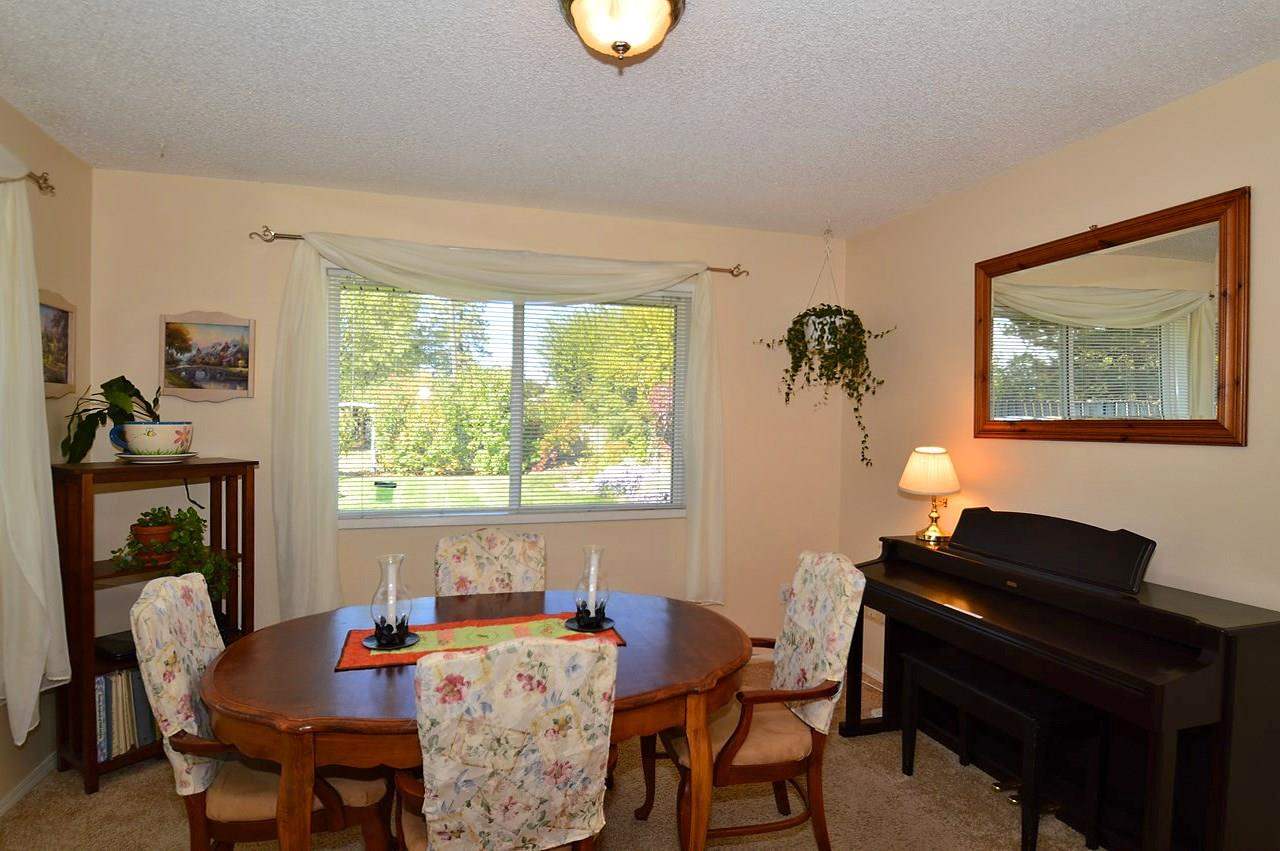3228 W Queen Pl - Photo 6