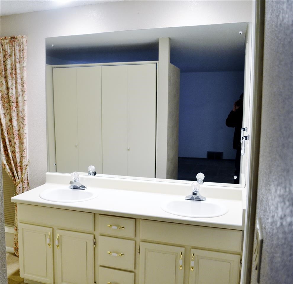 1228 W Cherrywood - Photo 11