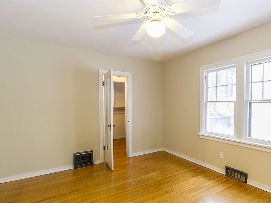 408 W 23RD - Photo 9