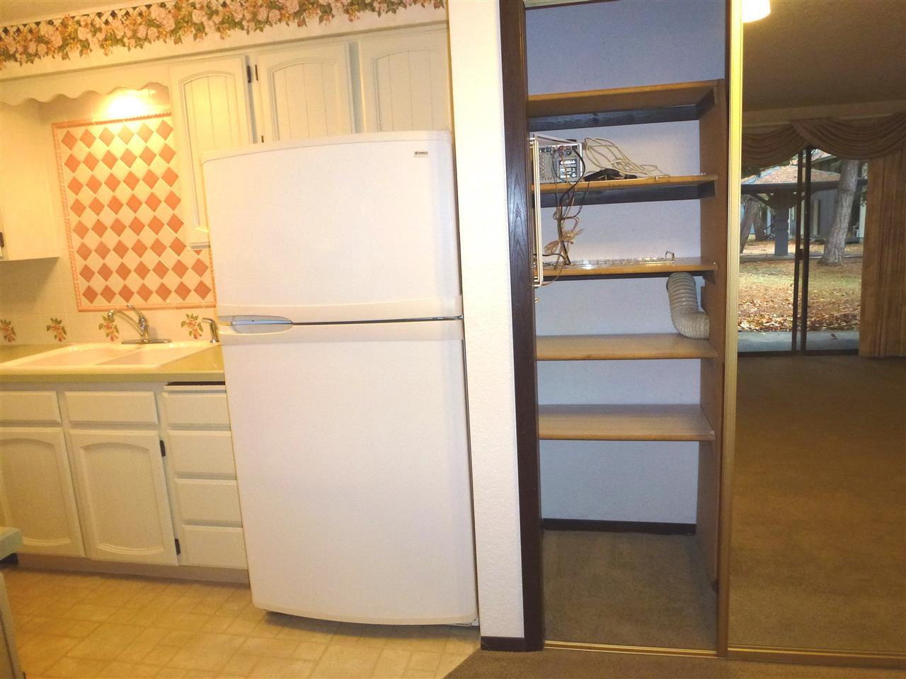 11011 E 4th Ave - Photo 4