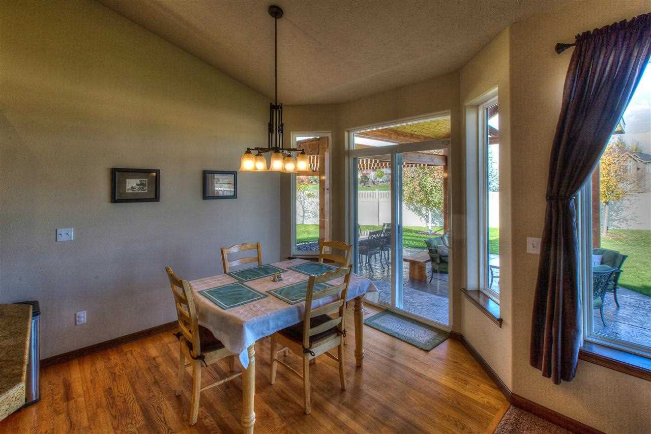 2216 S Meadow Ct - Photo 6