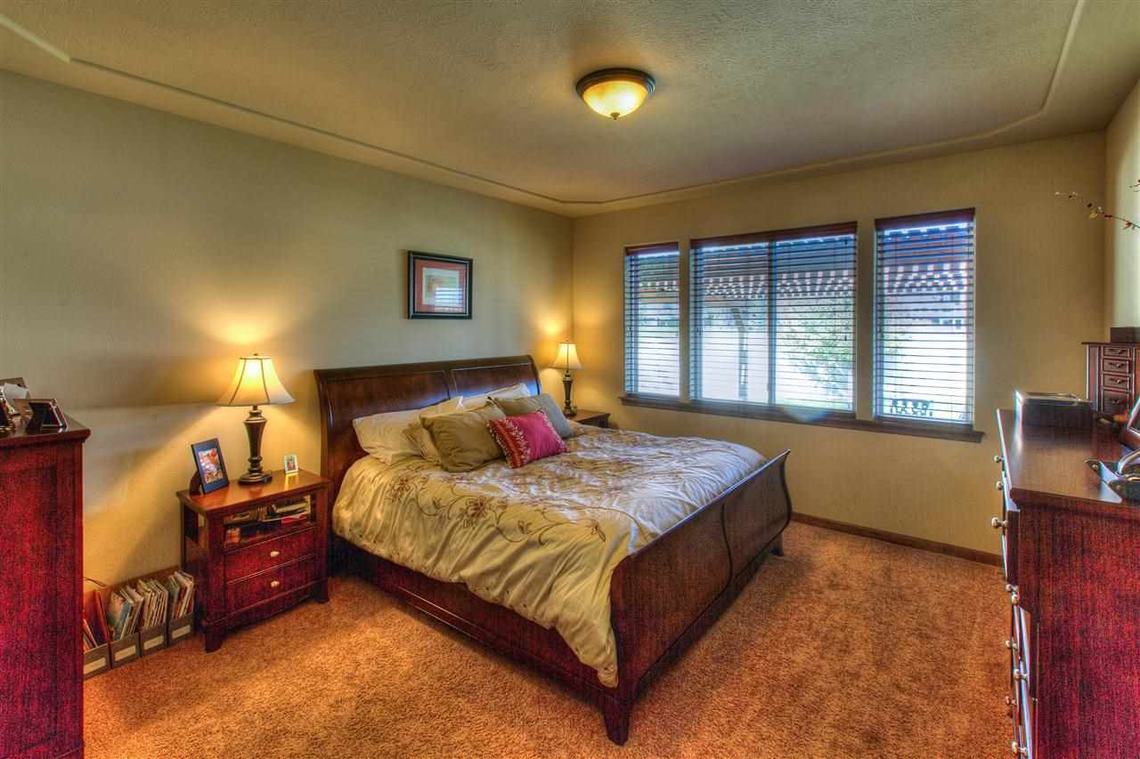 2216 S Meadow Ct - Photo 7