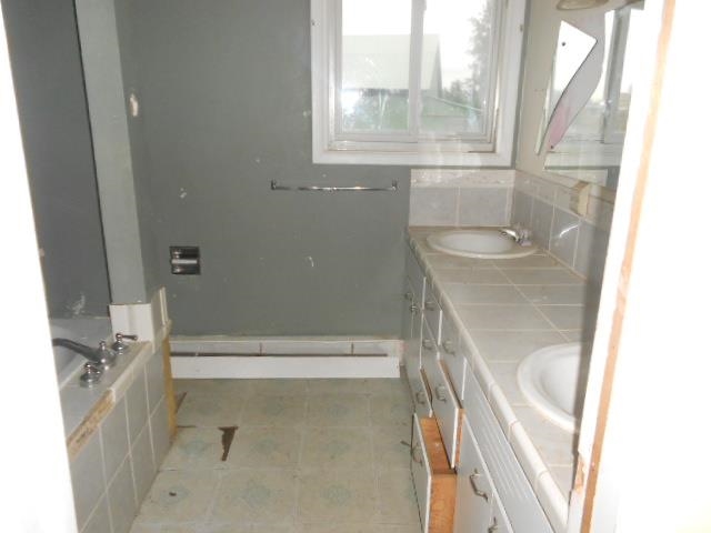 999 Lakeview Rd - Photo 11