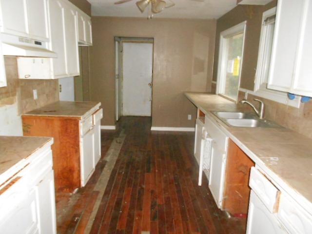 999 Lakeview Rd - Photo 3
