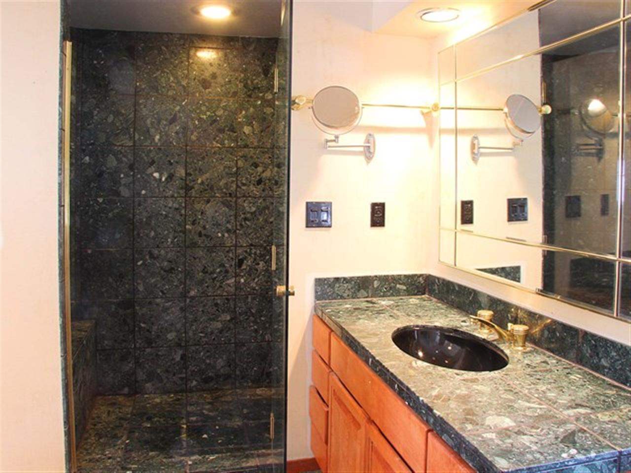 715 W 23rd St - Photo 11