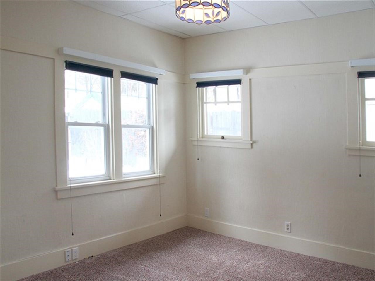 715 W 23rd St - Photo 15