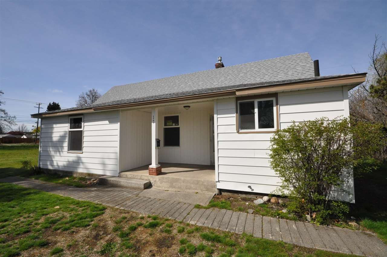 1707 N REGAL St - Photo 2