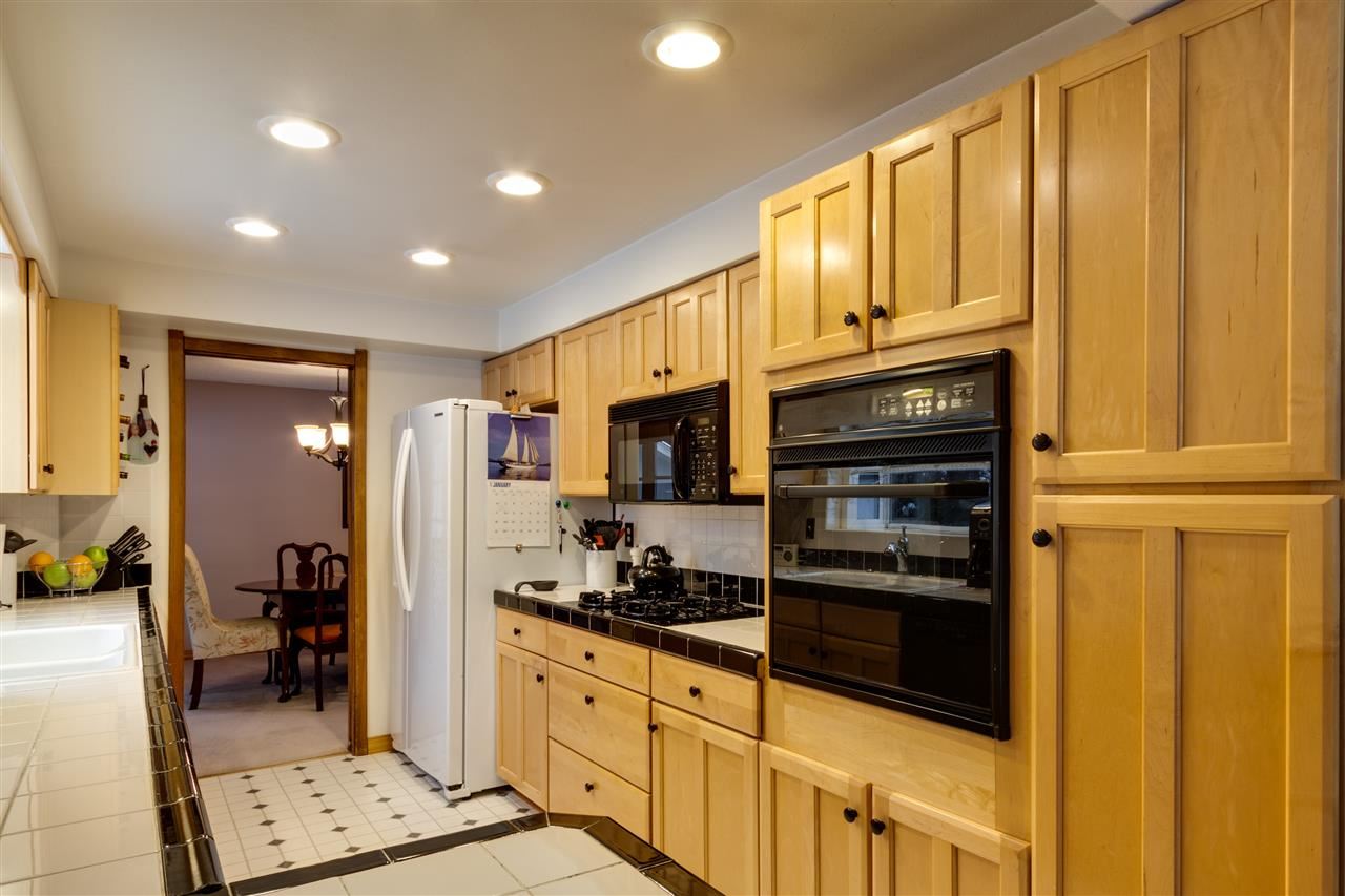 2331 S Crestline St - Photo 7