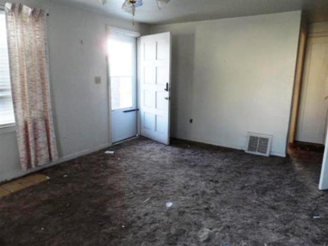 2404 W Wabash Ave - Photo 11