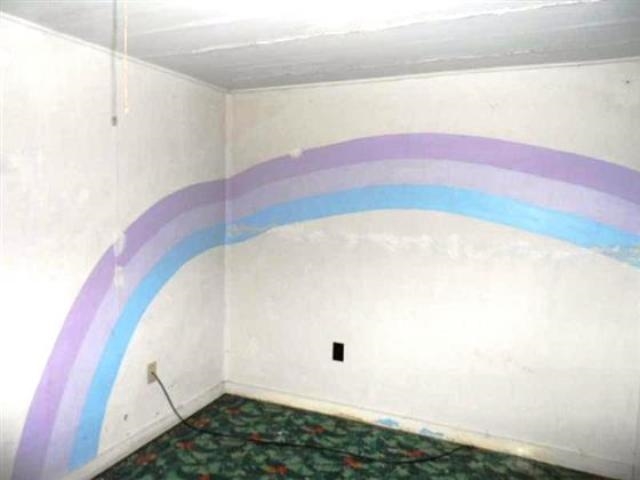2404 W Wabash Ave - Photo 3