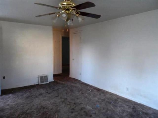 2404 W Wabash Ave - Photo 6
