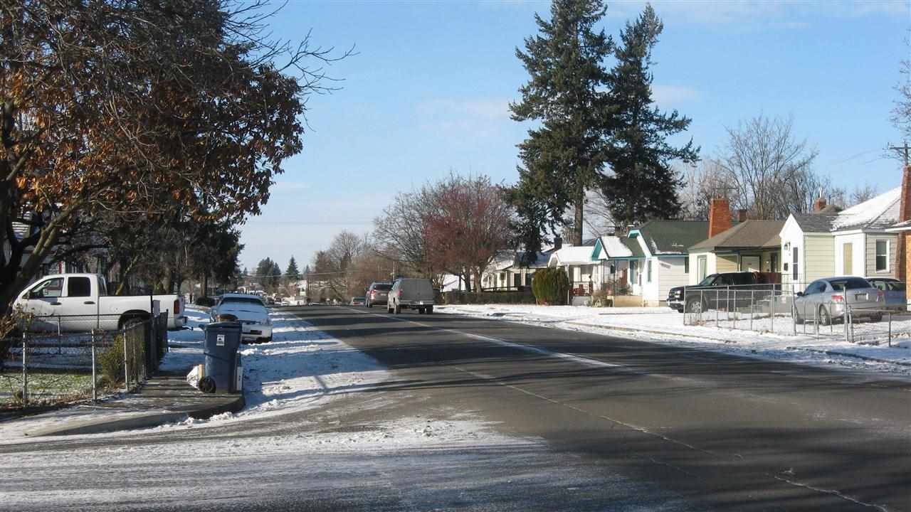 804 E Empire Ave - Photo 3