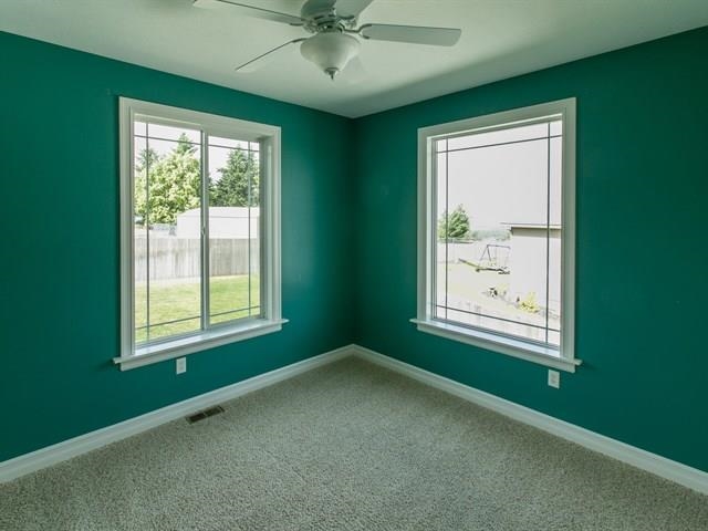 1220 W Chaucer Ave - Photo 12