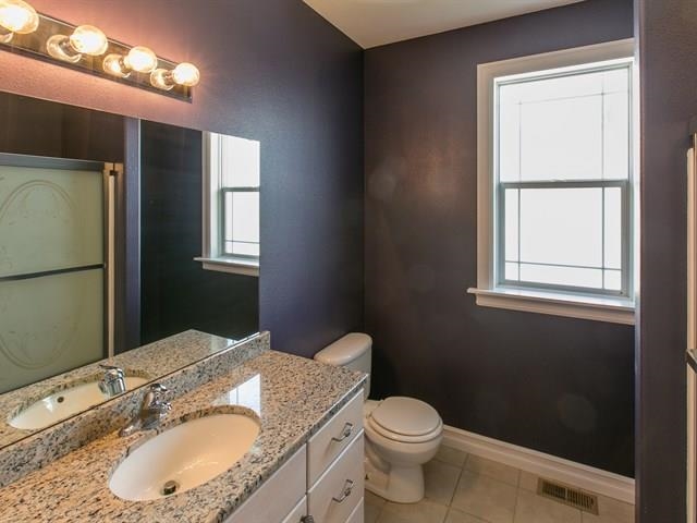 1220 W Chaucer Ave - Photo 13