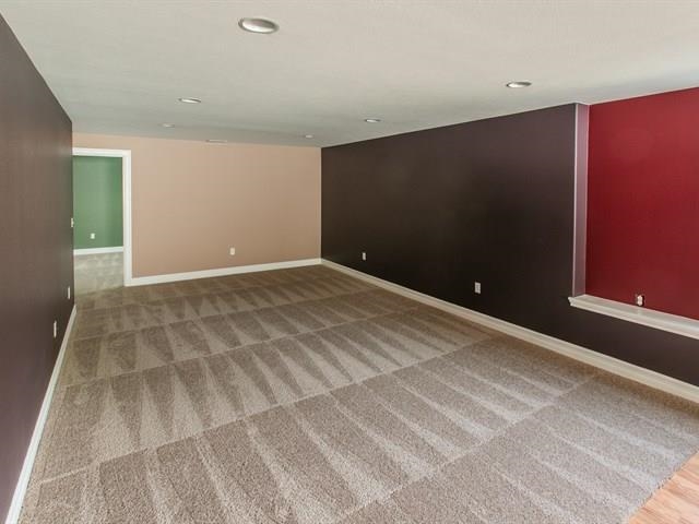 1220 W Chaucer Ave - Photo 15