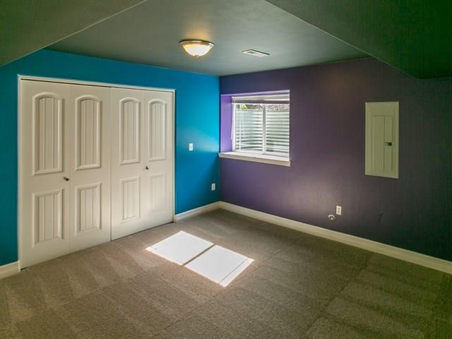 1220 W Chaucer Ave - Photo 17