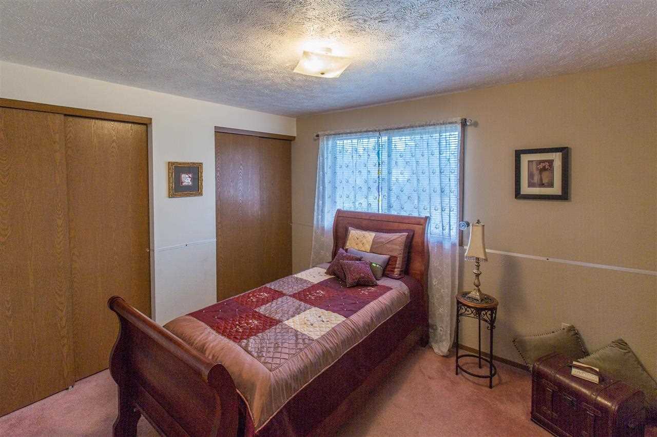 13911 E 9th - Photo 11