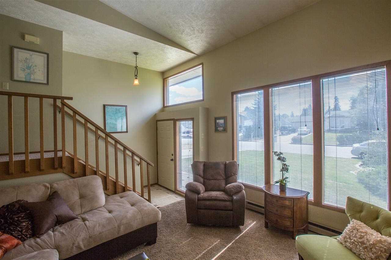 13911 E 9th - Photo 3