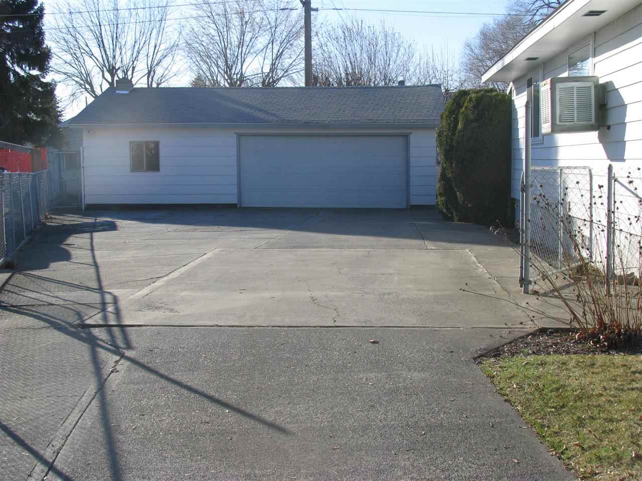 2419 N Upriver Ct - Photo 9