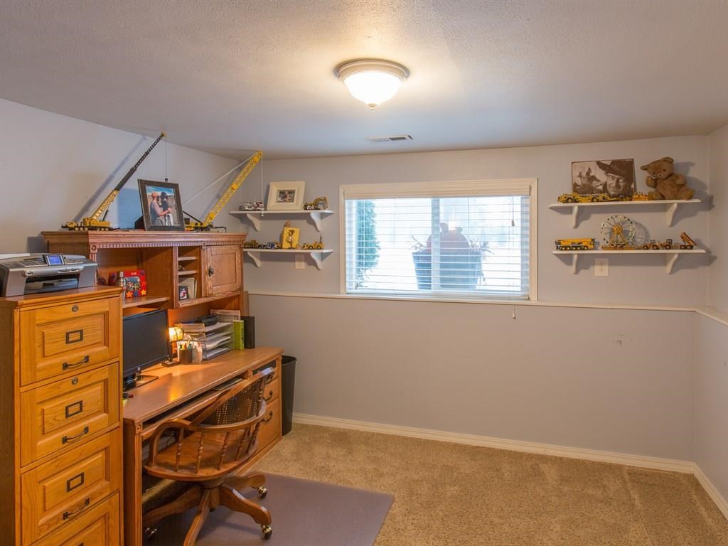 2721 N Bowman Rd - Photo 11