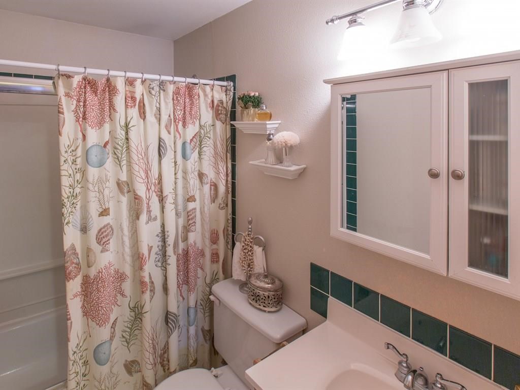 2721 N Bowman Rd - Photo 12
