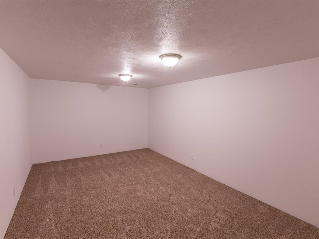 2724 N Bowman Rd - Photo 14