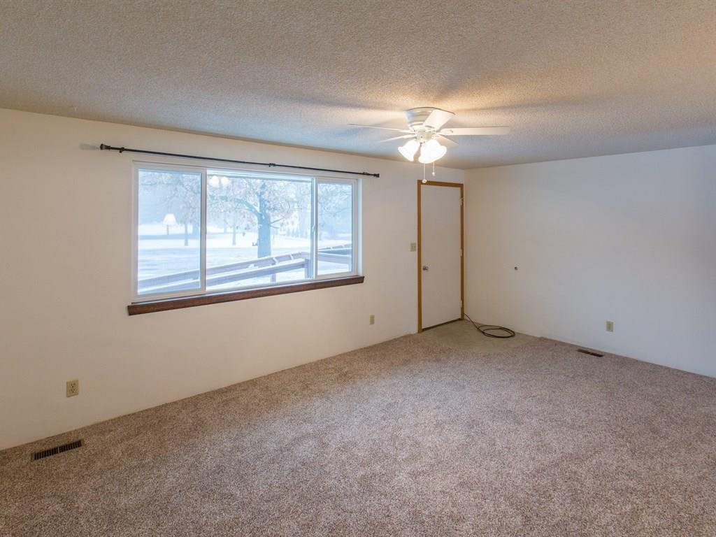 2724 N Bowman Rd - Photo 4