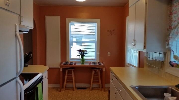 205 E Lacrosse Ave - Photo 4