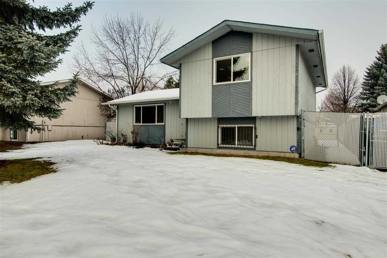 815 E Cascade Pl - Photo 1