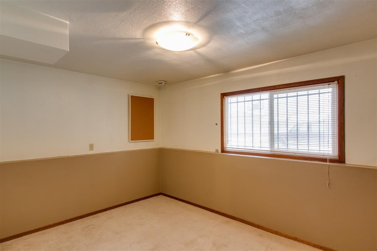 815 E Cascade Pl - Photo 12