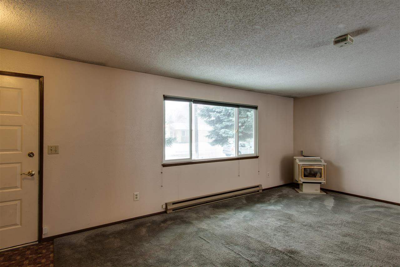 815 E Cascade Pl - Photo 4