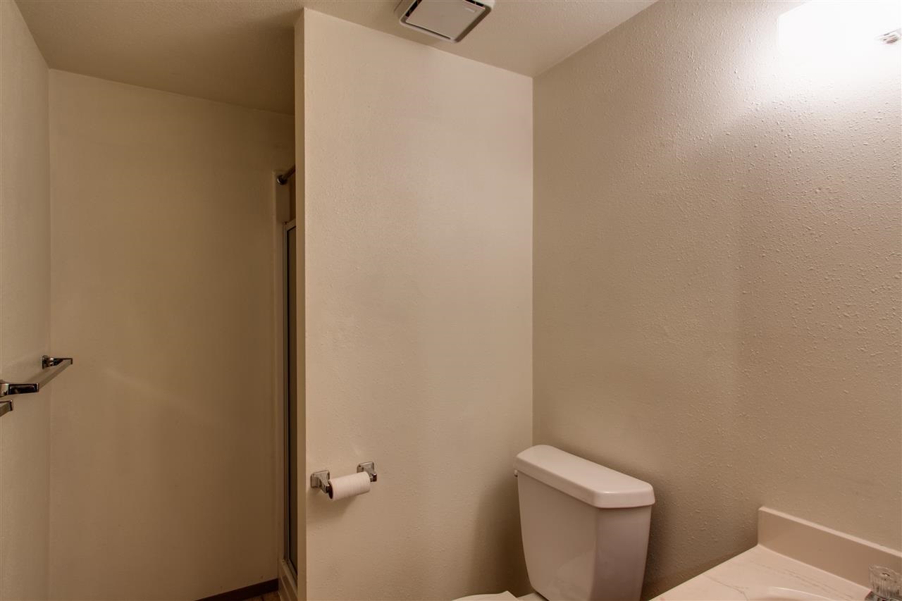815 E Cascade Pl - Photo 10
