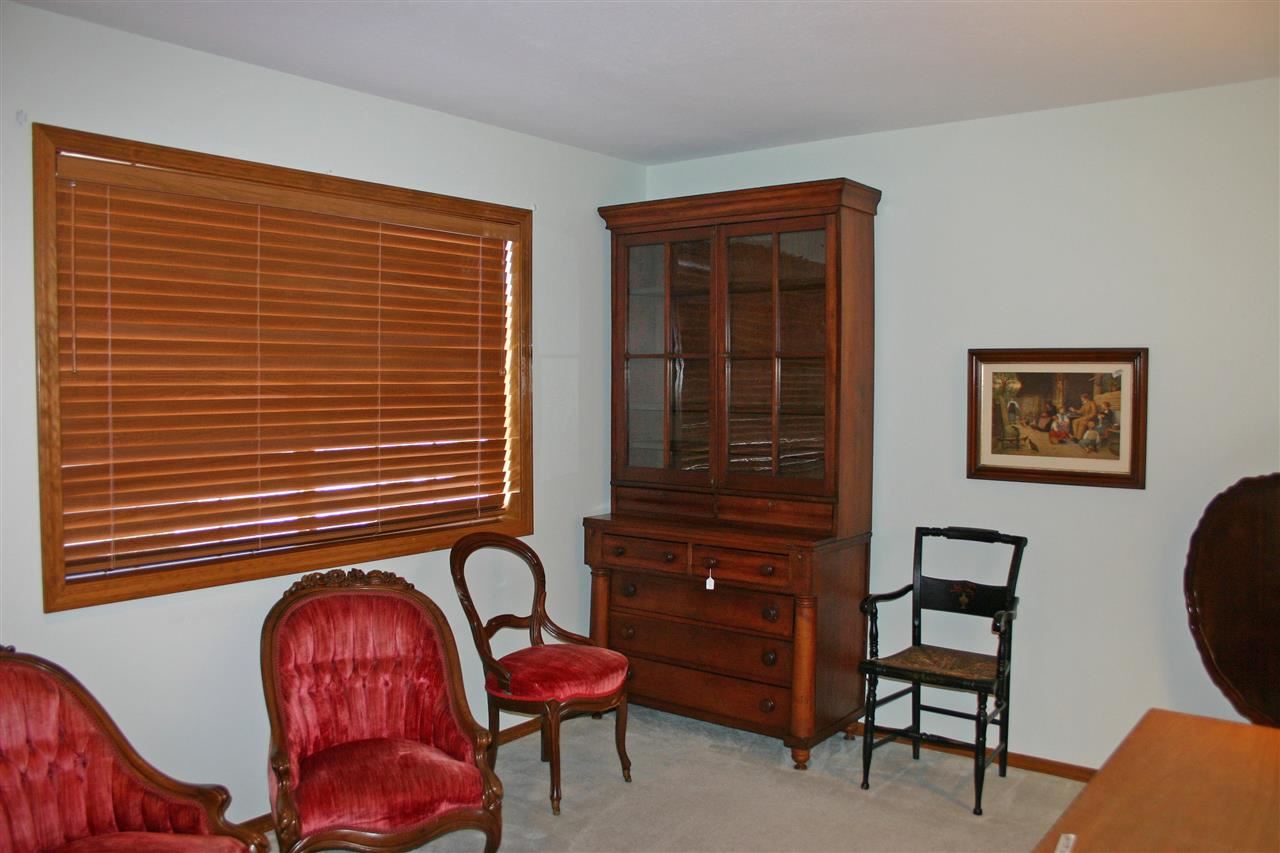 327 W Center St - Photo 13