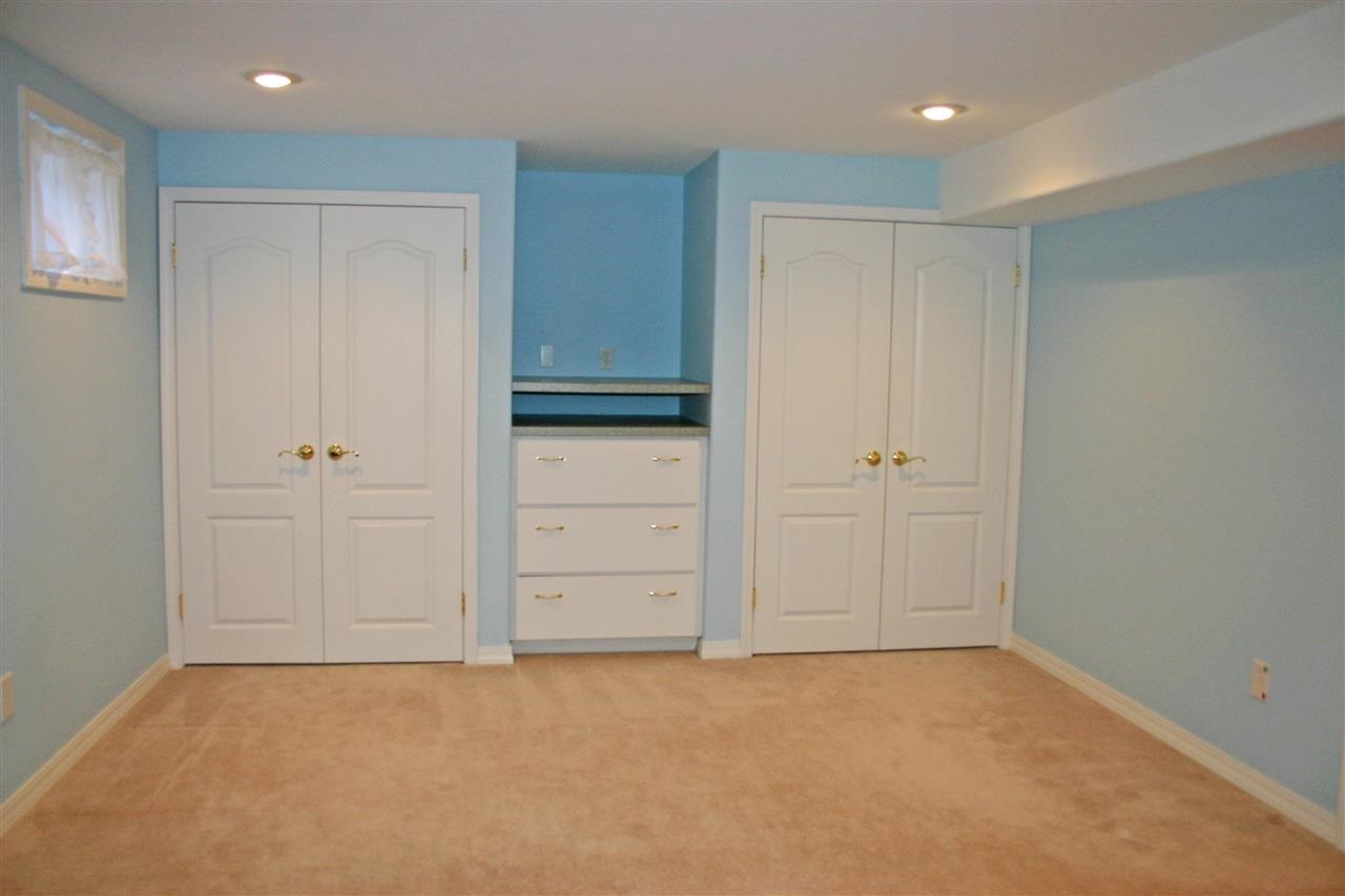327 W Center St - Photo 16
