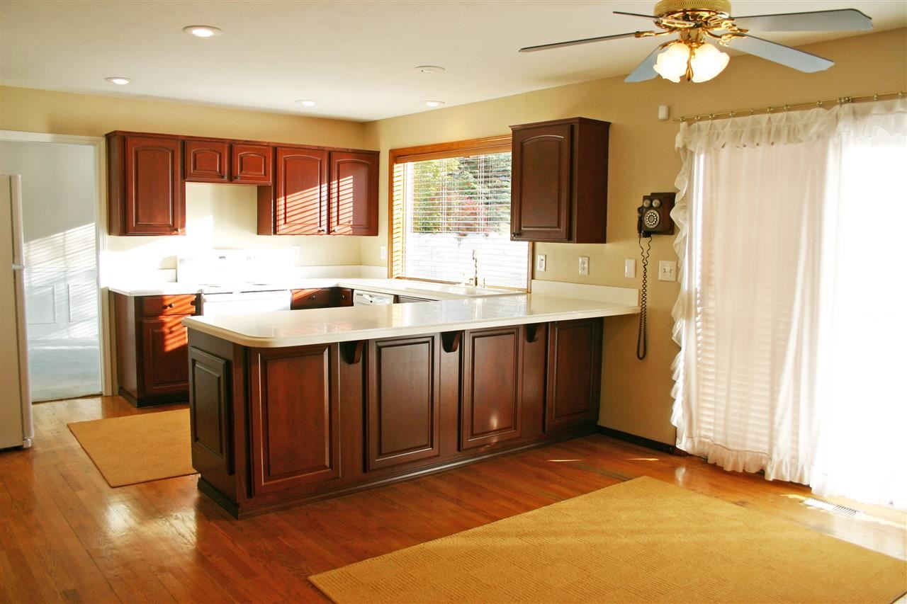 327 W Center St - Photo 5