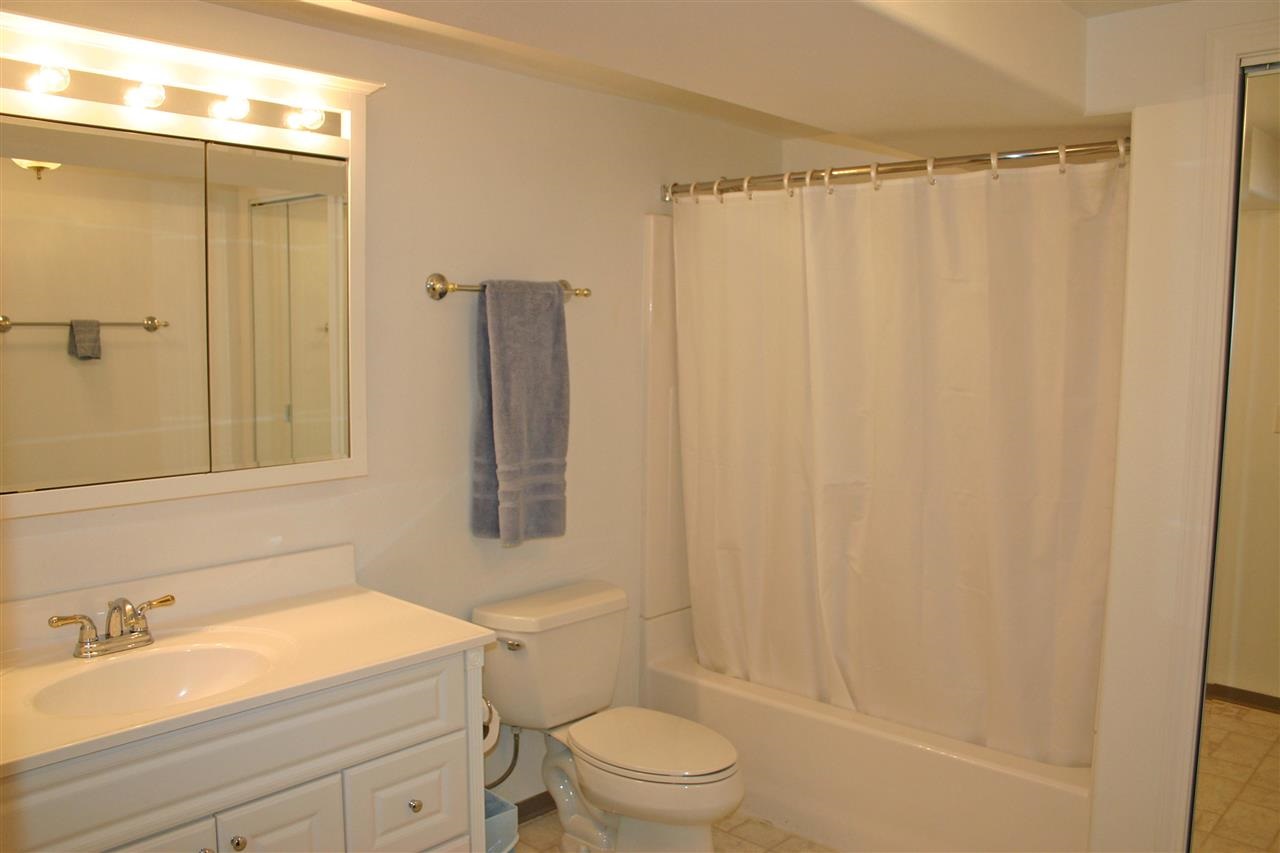 327 W Center St - Photo 9
