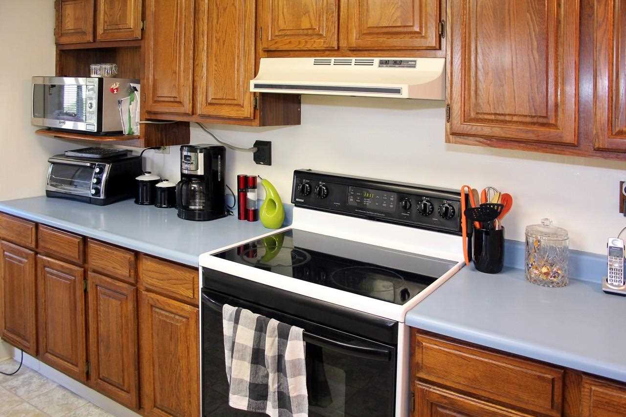 110 W Gray Ct - Photo 5