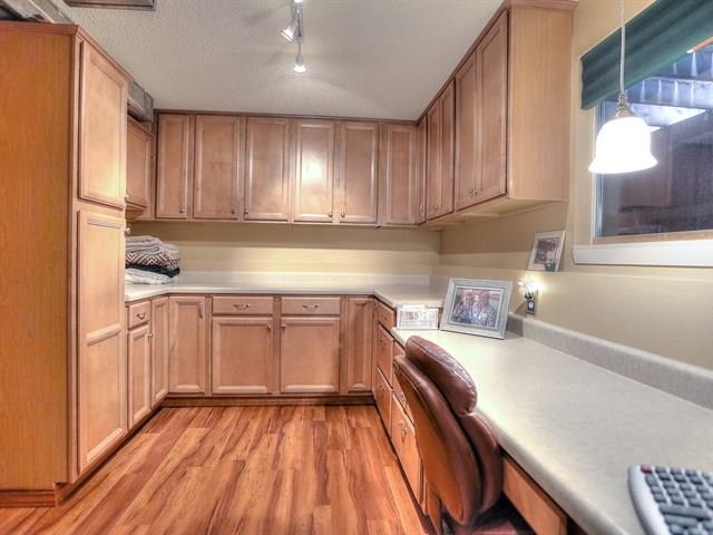 211 S Barker Rd - Photo 15