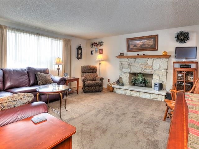 211 S Barker Rd - Photo 3