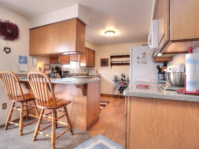 211 S Barker Rd - Photo 5