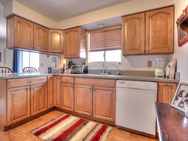 211 S Barker Rd - Photo 6