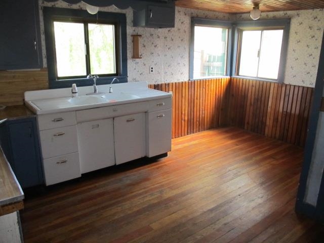 2566 Pleasant Valley Rd - Photo 6