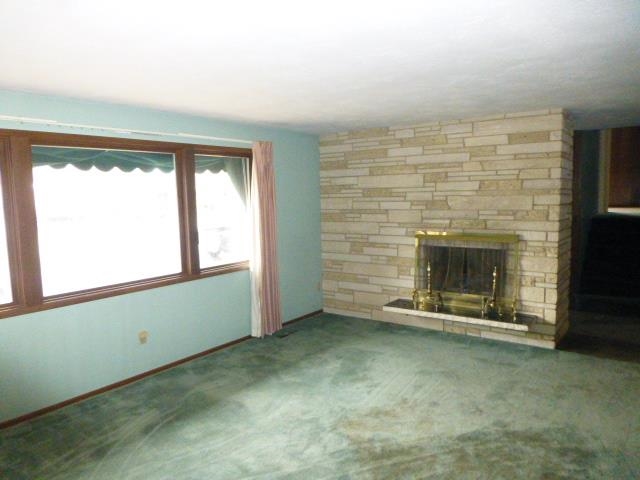7112 N Drumheller St - Photo 3