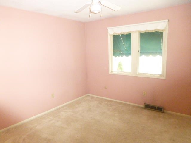7112 N Drumheller St - Photo 10