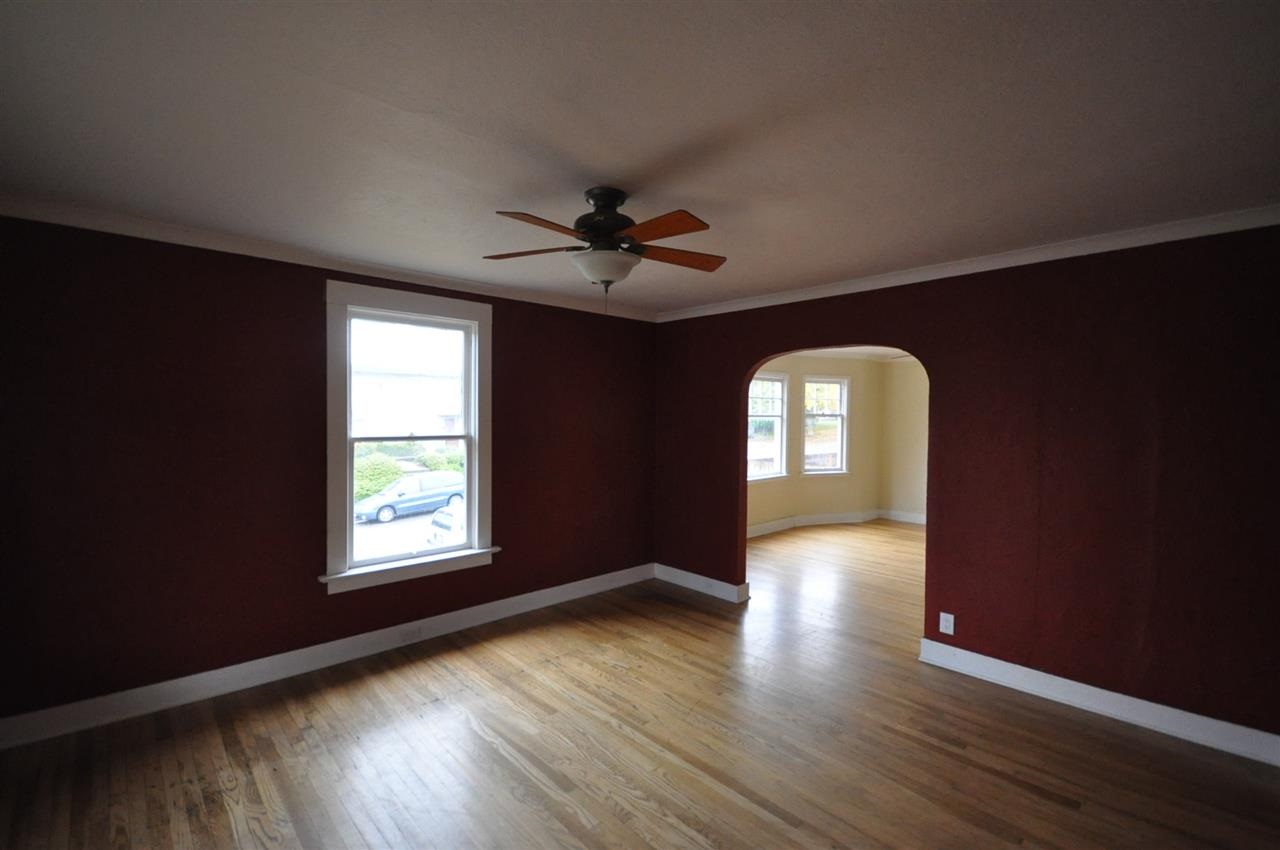 703 W NORA Ave - Photo 4