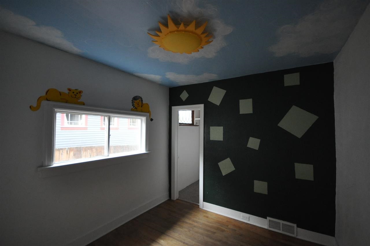 703 W NORA Ave - Photo 8