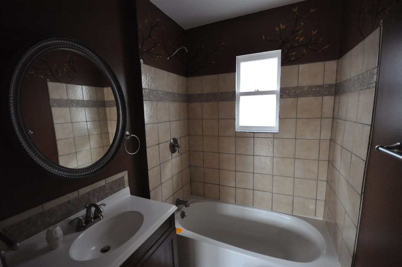 703 W NORA Ave - Photo 9