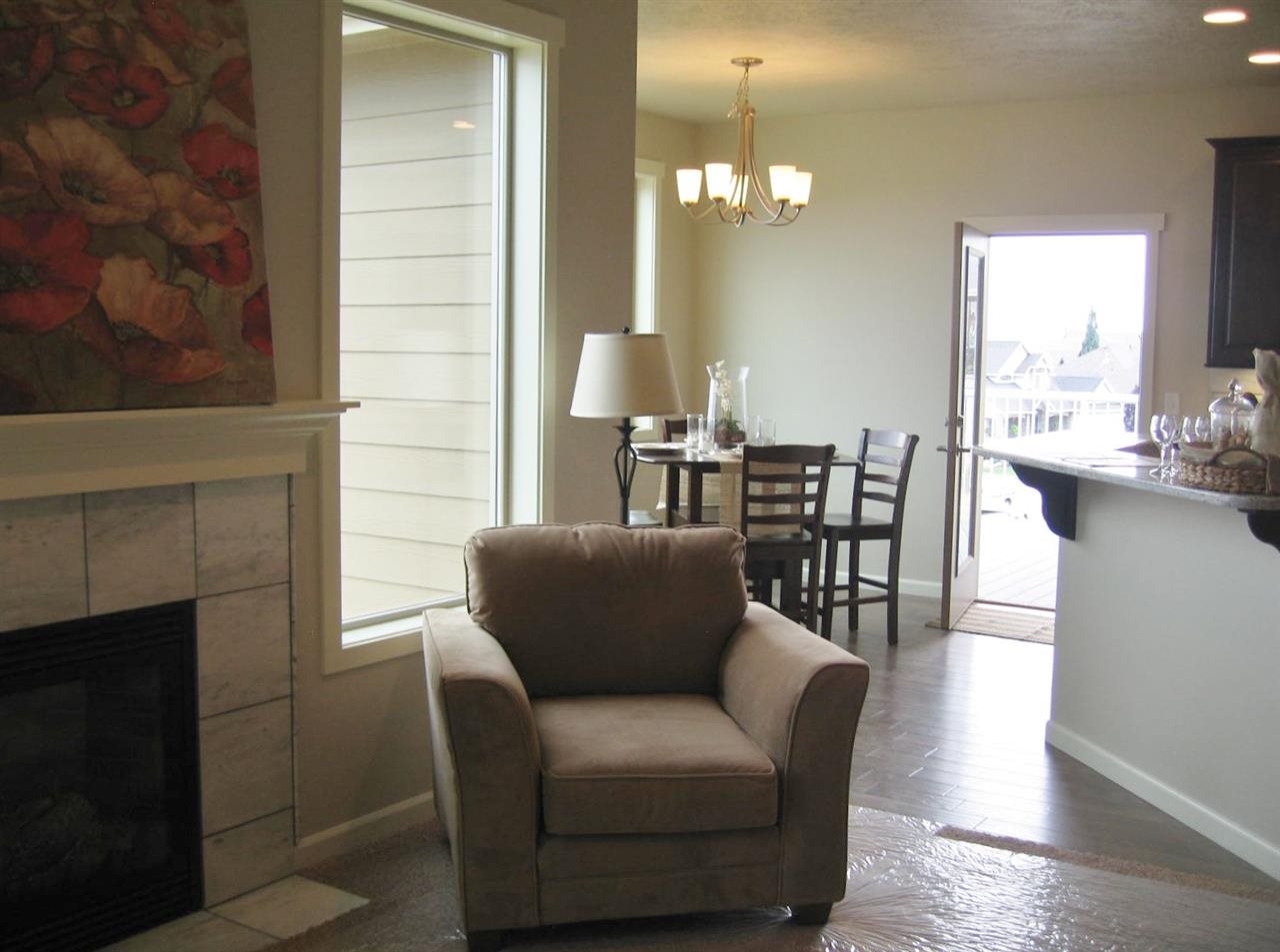 8802 E Clearview - Photo 3